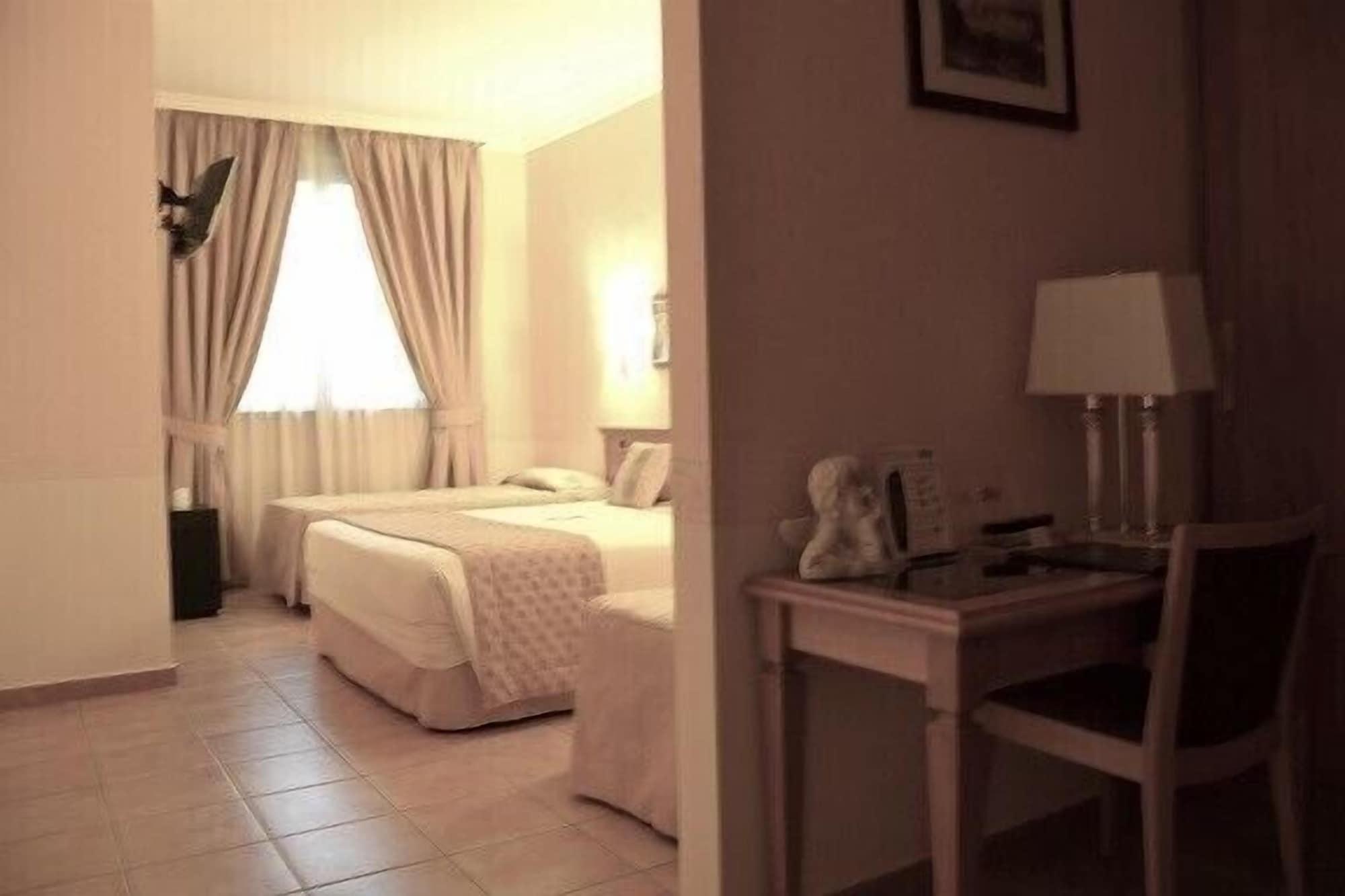 Seccy Hotel Boutique Art & Museum Φιουμιτσίνο Εξωτερικό φωτογραφία