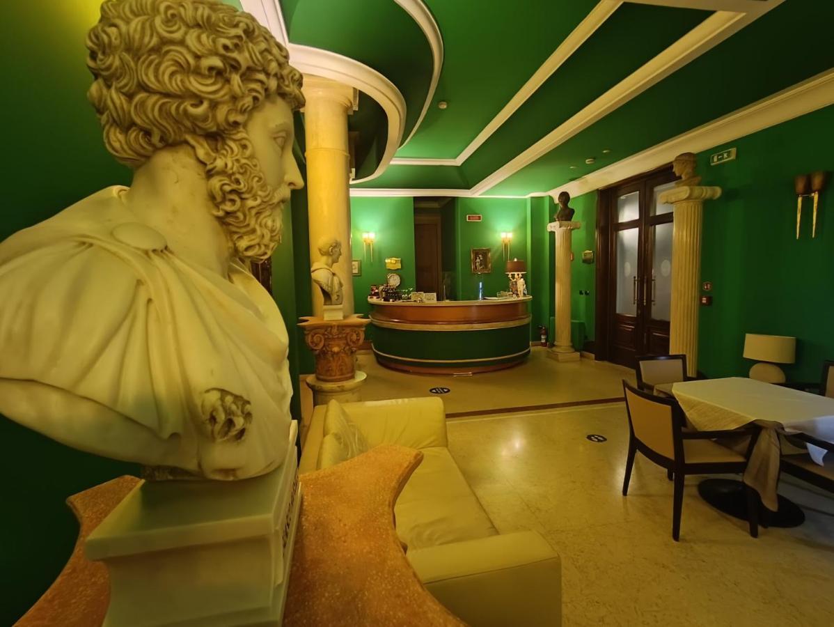 Seccy Hotel Boutique Art & Museum Φιουμιτσίνο Εξωτερικό φωτογραφία