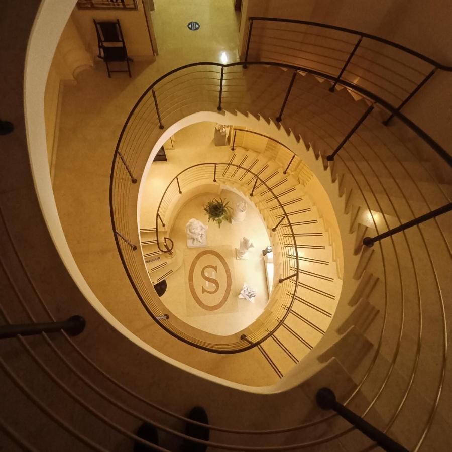 Seccy Hotel Boutique Art & Museum Φιουμιτσίνο Εξωτερικό φωτογραφία
