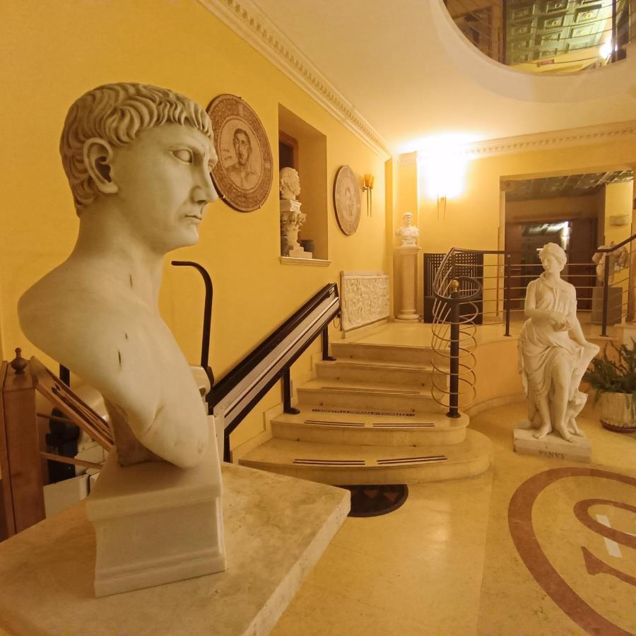 Seccy Hotel Boutique Art & Museum Φιουμιτσίνο Εξωτερικό φωτογραφία