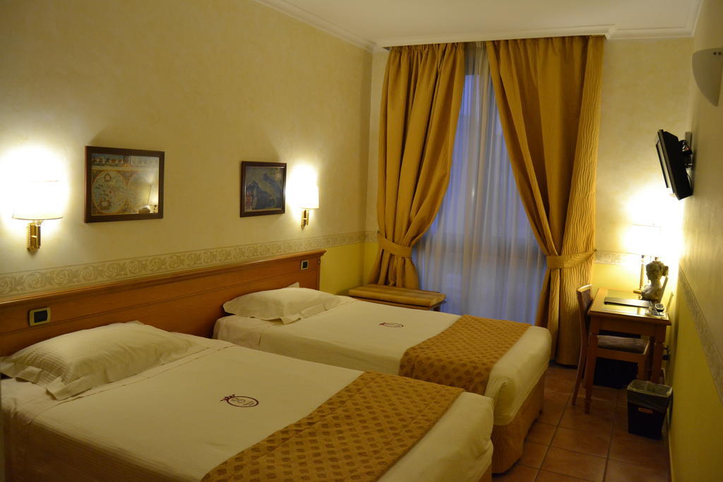 Seccy Hotel Boutique Art & Museum Φιουμιτσίνο Δωμάτιο φωτογραφία