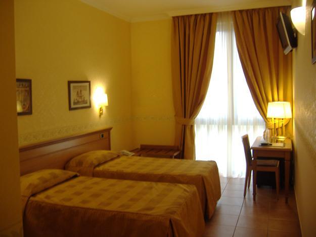 Seccy Hotel Boutique Art & Museum Φιουμιτσίνο Εξωτερικό φωτογραφία